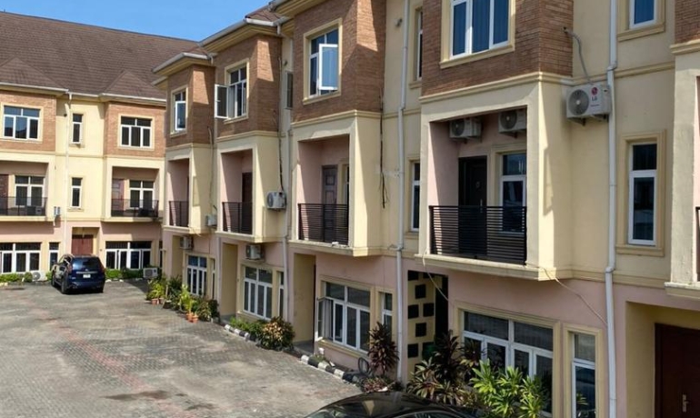 Fully Serviced Four 4 Bedroom Terrace with One Room BQ